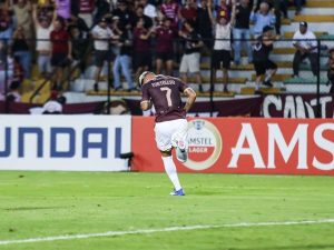 Carabobo-vencio-por-la-minima-a-Huachipato.jpg