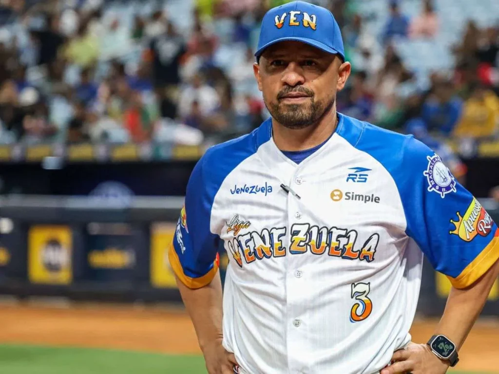 Cesar-Izturis-reconoce-el-trabajo-de-Magallanes.jpg
