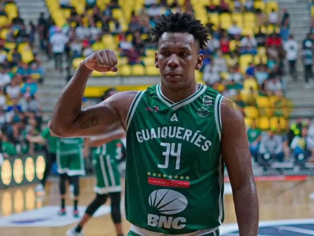 Edgar-Petare-Martinez-llega-a-Pioneros.jpg