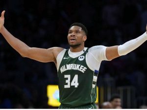 Giannis-Antetokoumpo-permanecera-en-los-Bucks.jpg