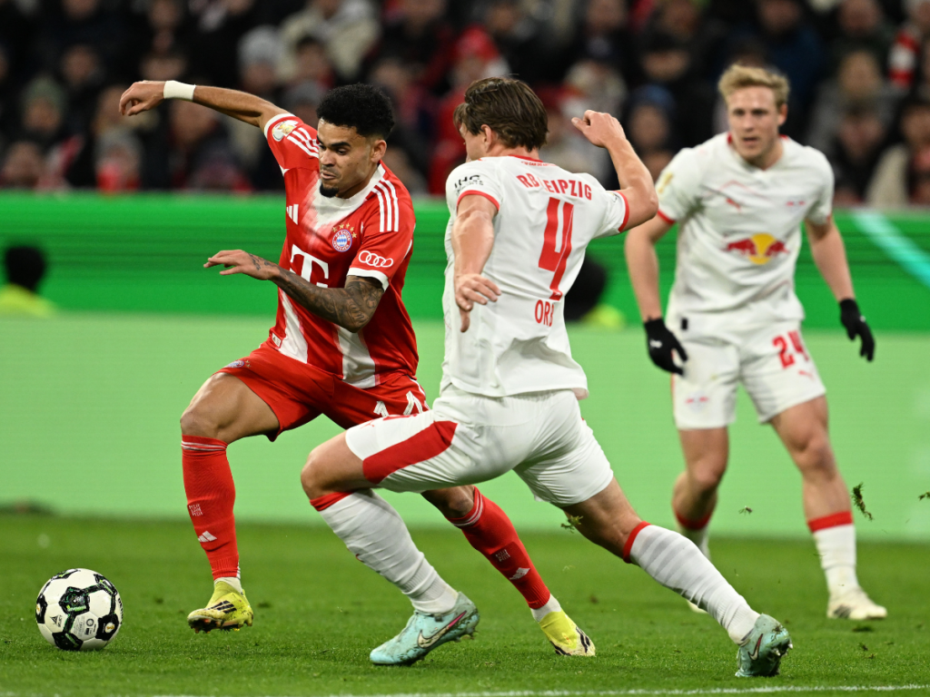Kane-y-Diaz-le-dieron-al-Bayern-el-pase-a.png