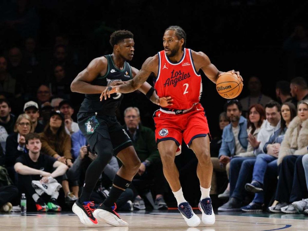 Kawhi-Leonard-sorprende-con-41-puntos-ante-Minnesota.jpg