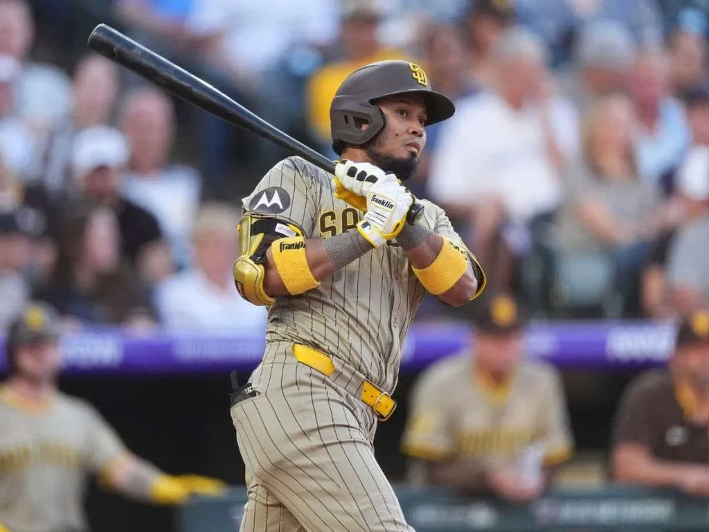 Luis-Arraez-se-vestira-de-gigante-en-San-Francisco.jpg
