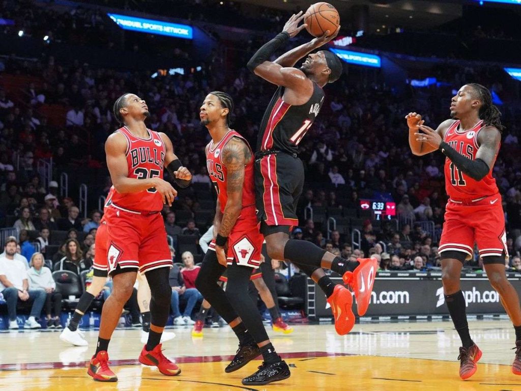 Miami-Heat-destroza-la-defensa-de-los-Bulls.jpg
