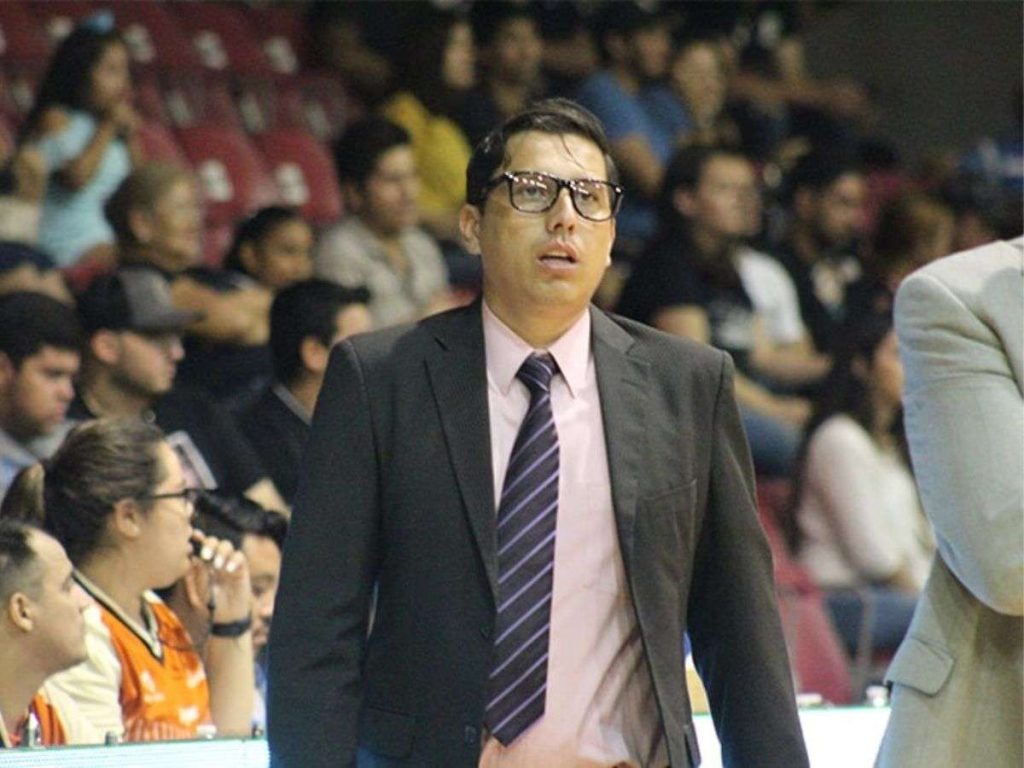 Mike-Corona-regresa-a-Heroes-como-coach.jpg