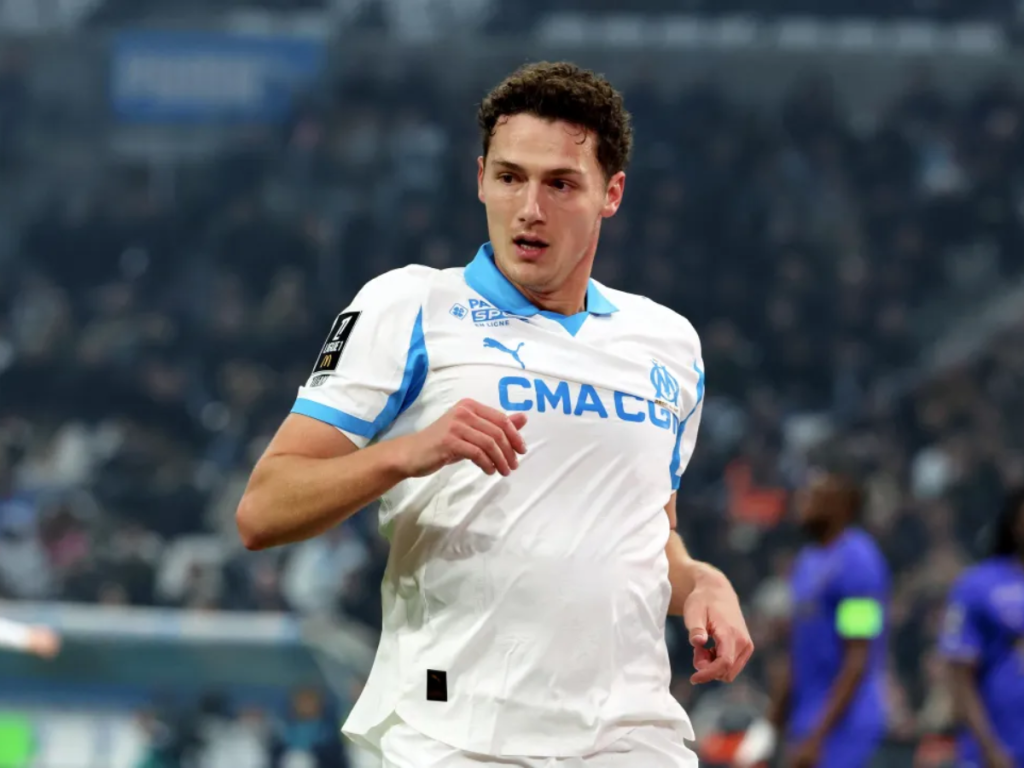 Pavard-cerca-de-llegar-al-Borussia-Dorthmund.png