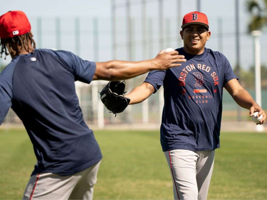 Ranger-Suarez-debuta-con-los-Medias-Rojas.jpg