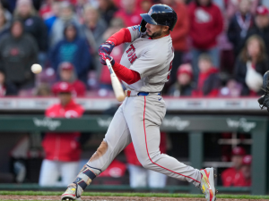 Abreu-sacude-HR-clutch-pero-Boston-cae-ante-Cincinnati.png