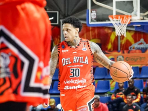 Brevin-Galloway-no-solto-el-acelarador-con-Pioneros.png