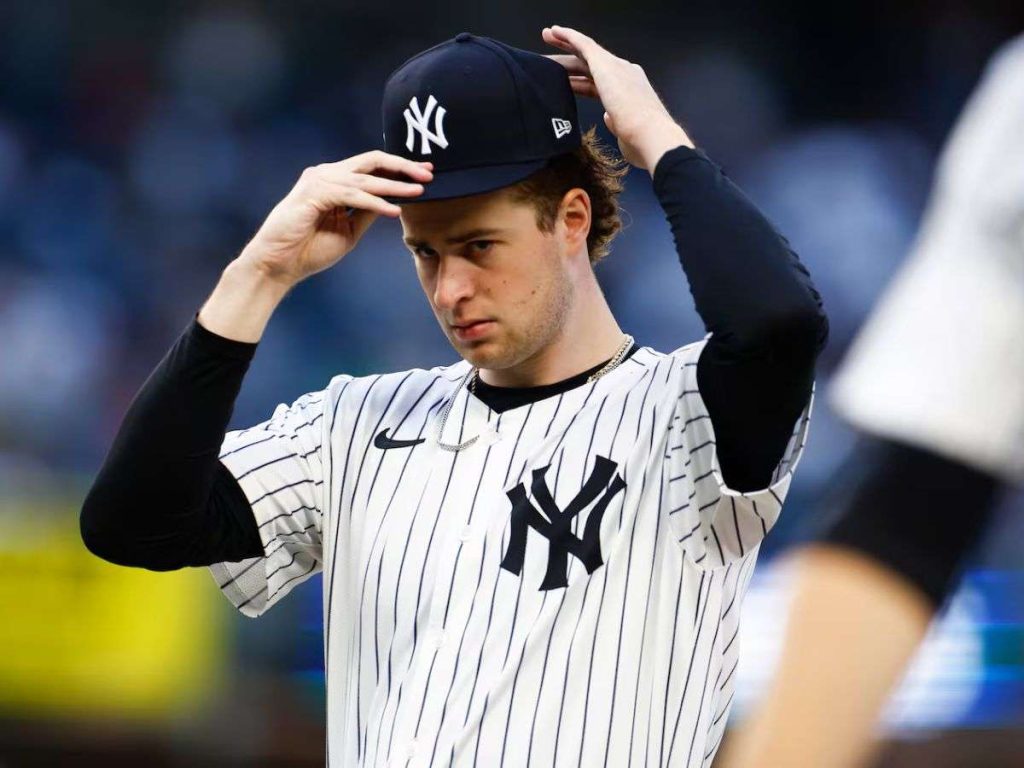 Cam-Schlittler-intraficable-con-los-Yankees.jpg