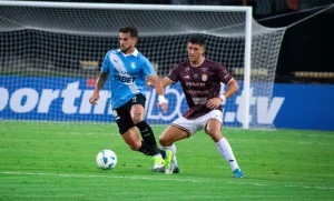 Carabobo-FC-obligado-a-remontar-a-Sporting-Cristal.jpg