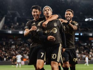 David-Martinez-le-dio-la-victoria-a-Los-Angeles-FC.jpg