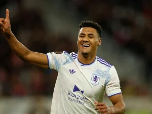 El-Aston-Villa-golpea-primero-ante-el-Lille-en-Europa.png