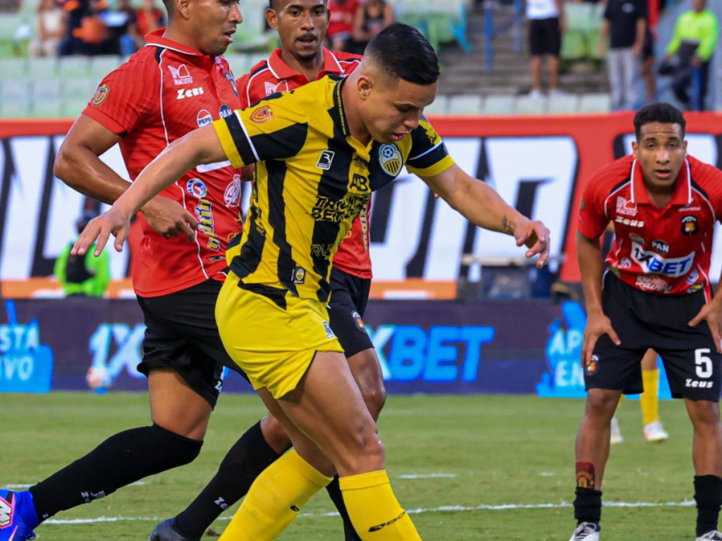 El-Deportivo-Tachira-volvio-a-mandar-en-el-Olimpico.png