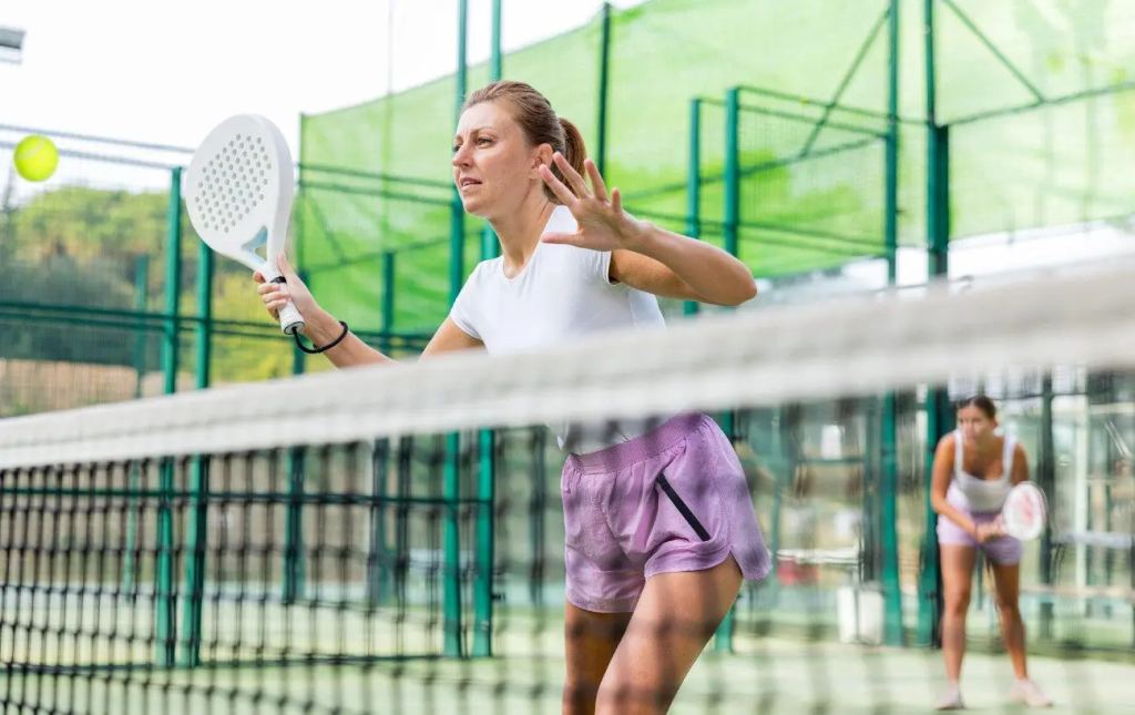 Estrategias-de-Posicionamiento-en-Tenis-con-Jose-Antonio-Murga-Baptista.png