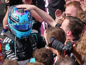 George-Russell-se-lleva-el-GP-de-Australia.jpg