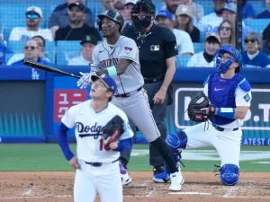 Geraldo-Perdomo-se-vuelve-a-cruzar-con-Cory-Blaser.jpg