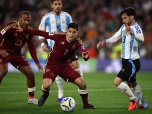 Jefferson-Savarino-se-baja-de-la-convocatoria-Vinotinto.jpg