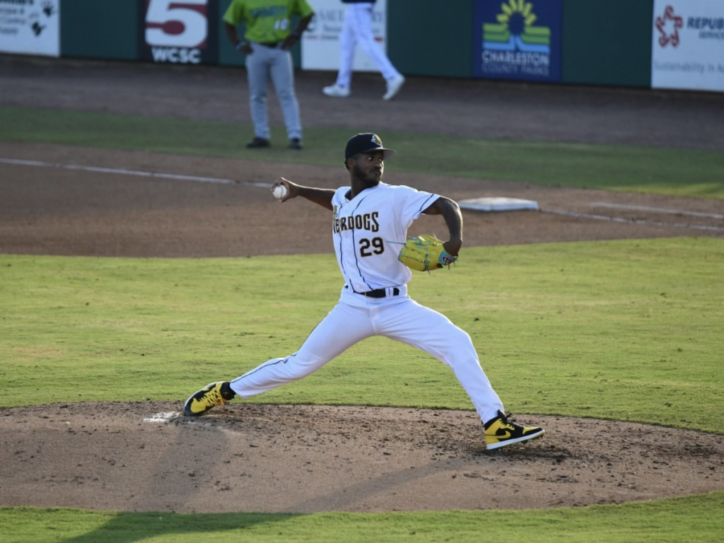 Jose-Urbina-hermetico-con-los-Rays-en-el-Spring-Breakout.png