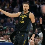 Kristaps Porzingis renueva con los Warriors