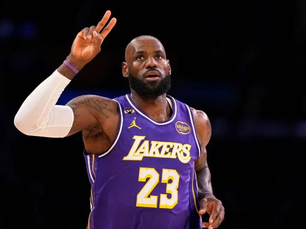 LeBron-James-el-hombre-record-de-la-NBA.jpg