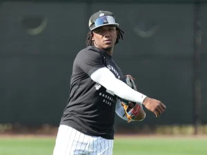 Luisangel-Acuna-anda-alzado-en-pretemporada.png