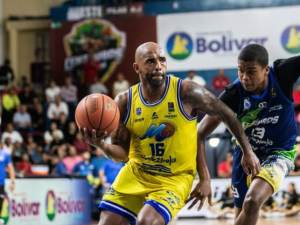 Marinos-despacho-con-categoria-a-Centauros.png