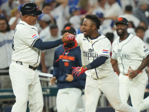 Ozzie-Albies-sentencio-neerlandes-ante-Nicaragua.png