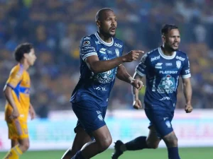Salomon-Rondon-sumo-un-nuevo-gol-con-Pachuca.jpg