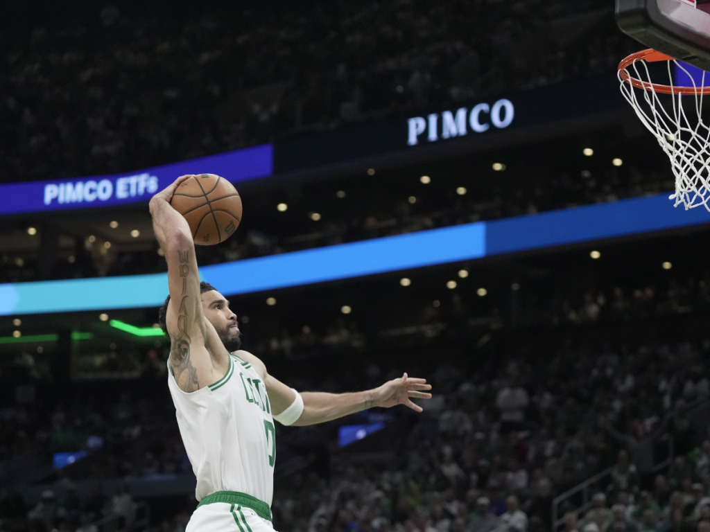 Celtics-aplastan-a-76ers-en-el-regreso-de-Tatum-a.png