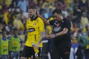 Cesar-Farias-inicia-camino-en-Copa-Libertadores.jpg