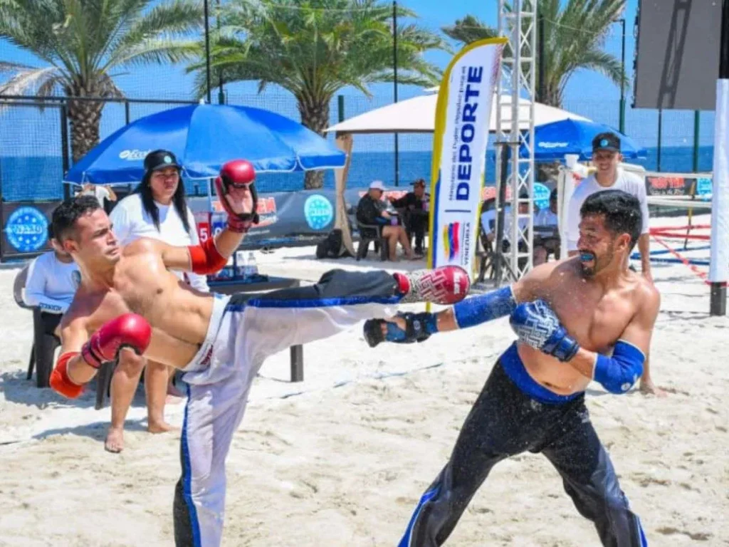 Kickboxing-de-Playa-regresa-a-La-Guaira.jpg