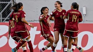 La-Vinotinto-Femenina-pone-a-prueba-su-invicto-ante-Colombia.jpg