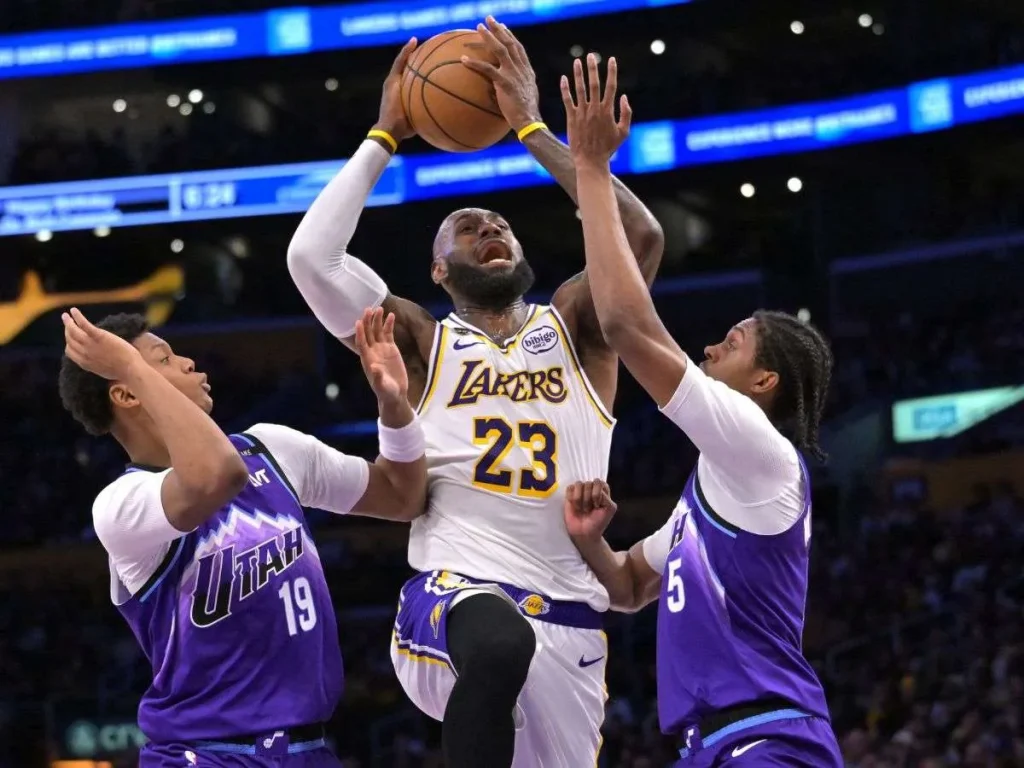 Lakers-vencen-y-se-alistan-para-los-playoffs.jpg