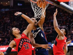 Los-Cavaliers-toman-ventaja-en-serie-ante-Raptors.jpg