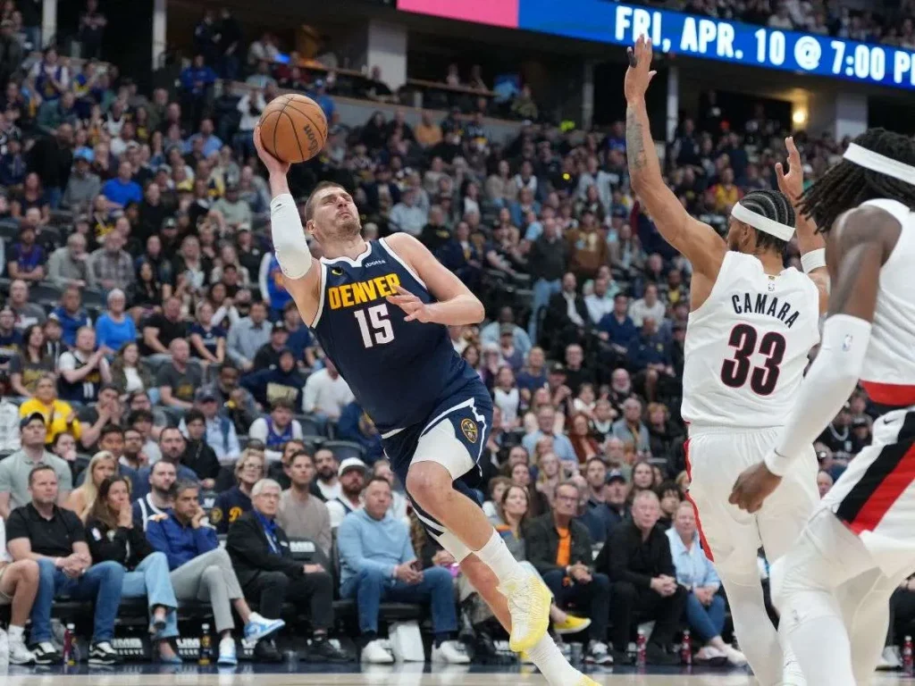 Nikola-Jokic-obtuvo-triple-doble-ante-Portland.jpg