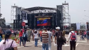 Oscar-DLeon-Nicky-Jam-Justin-Quiles-Porfi-Baloa-Servando-y.jpg