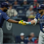 Vilade impulsa dos y los Rays vencen a los Guardianes