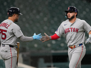 Abreu-y-Contreras-comandan-con-poder-victoria-de-Boston.png