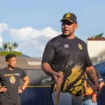 Álex González y otros tres coaches no seguirán con Leones
