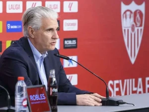 Antonio-Cordon-abandona-las-filas-del-Sevilla-FC.jpg