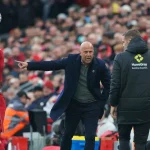 Arne Slot no sigue como entrenador del Liverpool