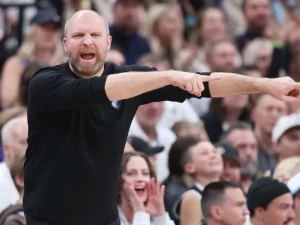 Bucks-contratan-al-entrenador-Taylor-Jenkins.jpg