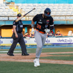Caciques remonta en Valencia ante Marineros