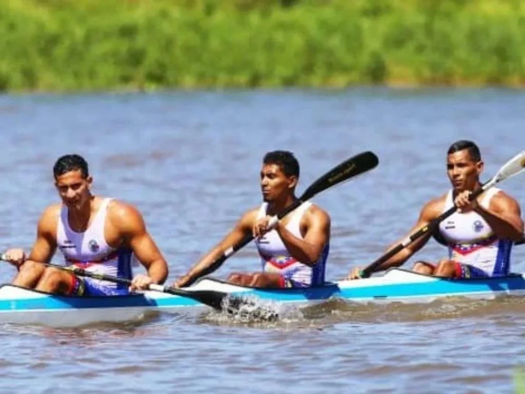Canotaje-va-por-puntos-olimpicos-en-Hungria.jpg