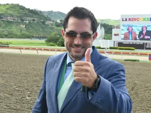 Carlos-Luis-Uzcategui-va-con-cupo-lleno-en-Caracas.png