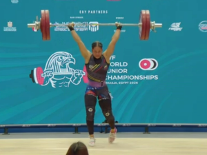 Claudia-Rengifo-se-alzo-con-oro-en-el-Mundial-Junior.png