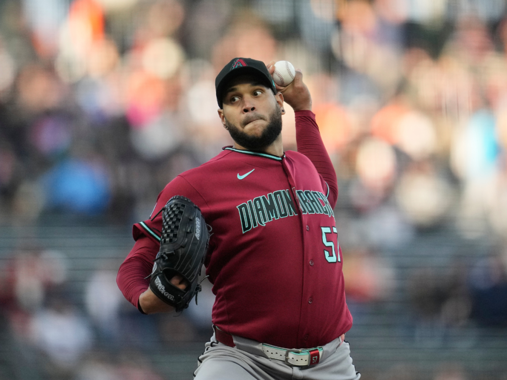 Eduardo-Rodriguez-a-un-paso-de-las-100-victorias.png