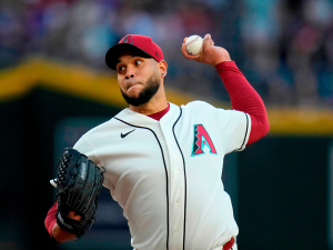 Eduardo-Rodriguez-se-sigue-acercando-a-las-100-victorias.png
