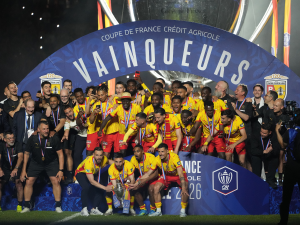 El-Lens-hace-historia-al-conquistar-su-primera-Copa-de.png
